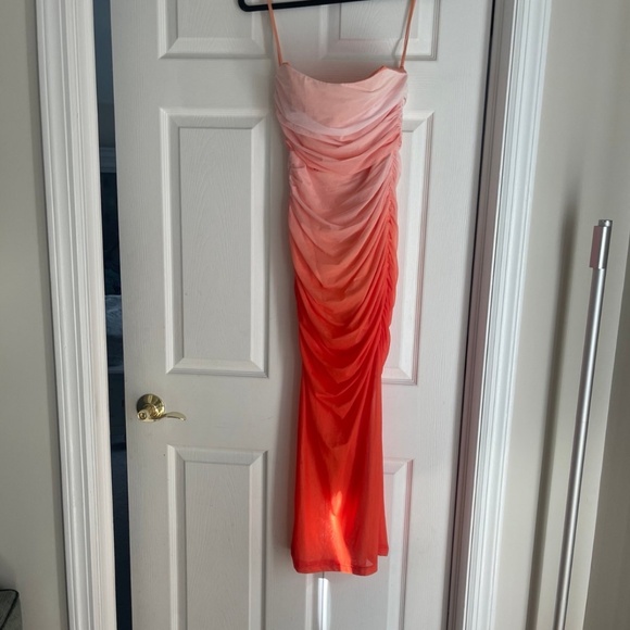 Dress - Picture 1 of 3